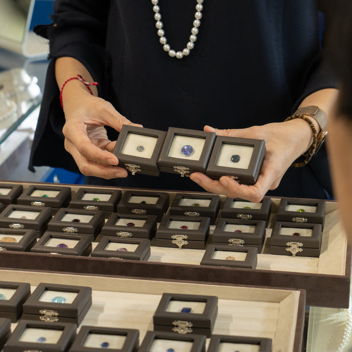 Coloured Gemstones Discovery Workshop - Carrie K.