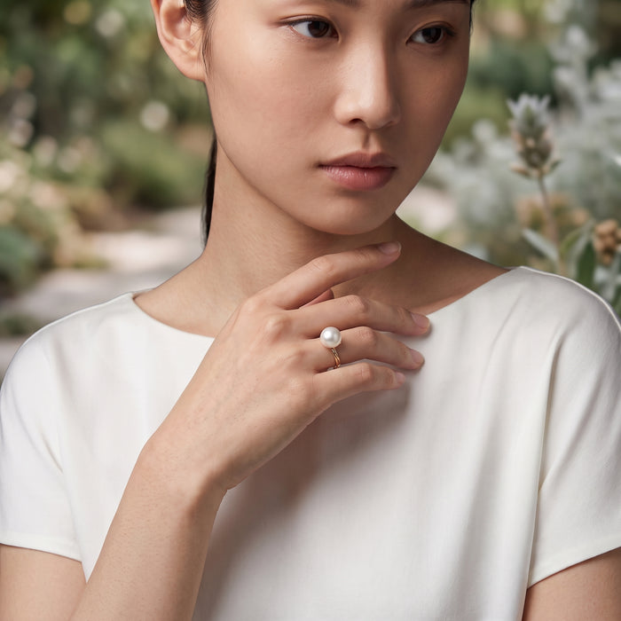 Starburst Pearl Ring (9K Gold) - Carrie K.