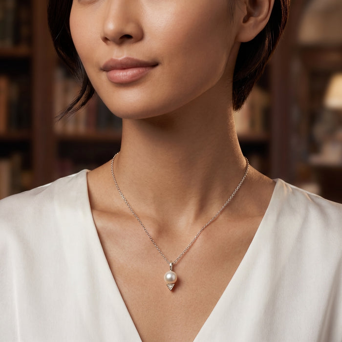 Starburst Pearl Necklace (9K Gold) - Carrie K.