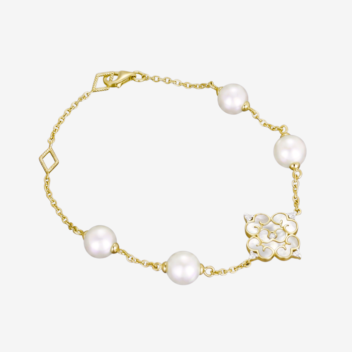 Blessings Pearl Bracelet with Mother of Pearl - Carrie K.