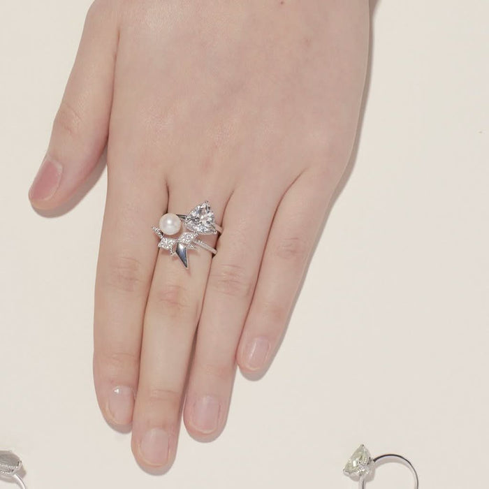 Pearl Star Ring (18K Gold) - Carrie K. 