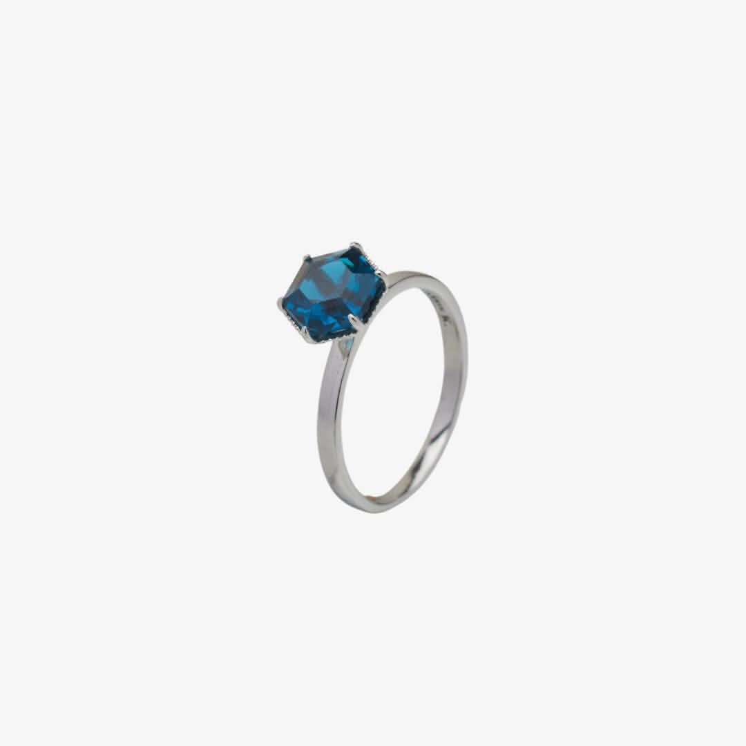 Baby Hexa Ring - Carrie K. 