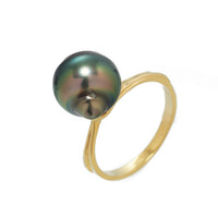 Starburst Pearl Ring (9K Gold) - Carrie K. 