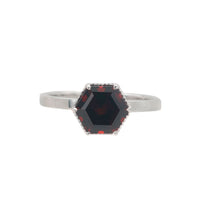 Baby Hexa Ring - Carrie K. 